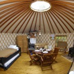 bic_yourte_interieur