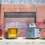 gregory-kloehn-turns-trash-into-vibrant-houses-for-the-homeless-designboom-08-640×424