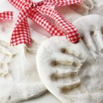 Unique-and-cheap-homemade-christmas-decorations-ideas-for-christmas-table-or-shelf-of-fireplace-sets