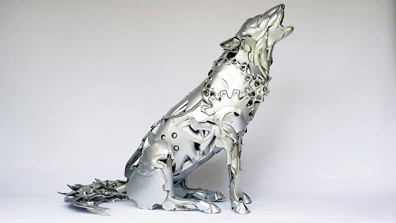 Recycled-Art-Artic-Wolf