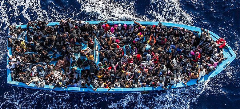 италия-мигранты-лодка-1346131