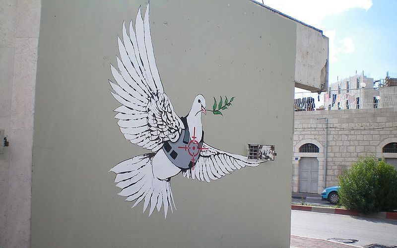 Palestine 2005 Banksy_-_Armoured_Peace_Dove (2)