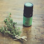 masque-beaute-recette-gommage-thym-linalol-huile-essentielle–1024×683
