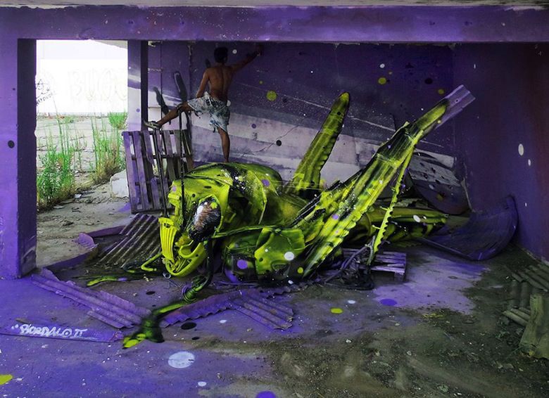 recycled-sculptures-street-art-big-trash-animals-artur-bordalo-5