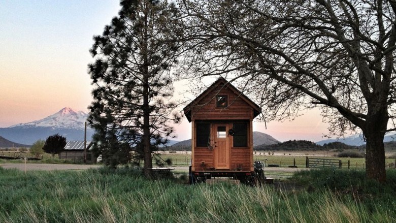 New-Documentary-Explores-Tiny-House-Living-From-the-Ground-Up