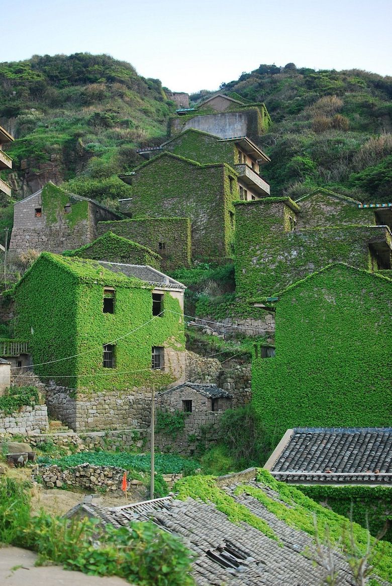 Un village chinois est englouti par la nature  Gouqi-island-abando