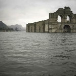 colonial-church-emerges-water-resevoir-temple-santiago-quechula-mexico-4