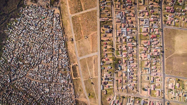 drone-photos-inequality-south-africa-johnny-miller-6