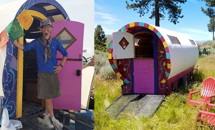 Jeff Deming ses deux enfants et leurs Roulottes Tziganes !