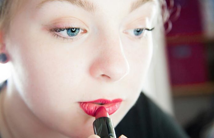 Ces 23 produits cosmétiques contiennent des substances interdites