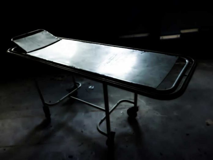 Délations, pressions, suicides : le quotidien du personnel hospitalier français