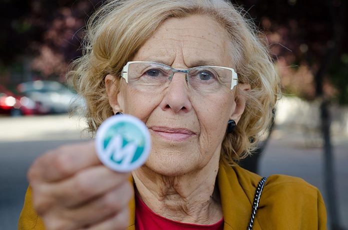 Manuela Carmena : l’élue qui a baissé son salaire de 55%