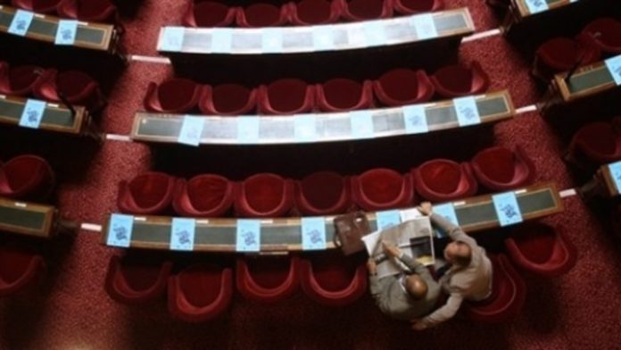 Faut-il supprimer le Sénat ?