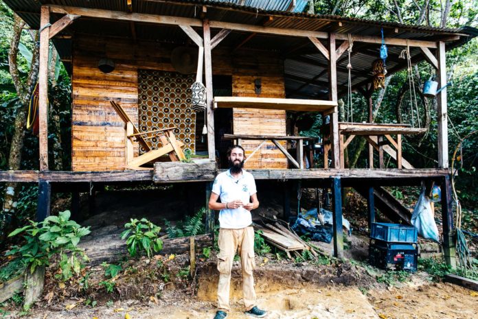 Ce belge a tout quitté pour créer un Monde Nouveau : « là où tout est possible »