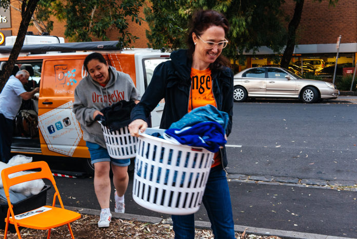 Australie : ce projet inspirant aide des milliers de sans-abris et lessive les préjugés…