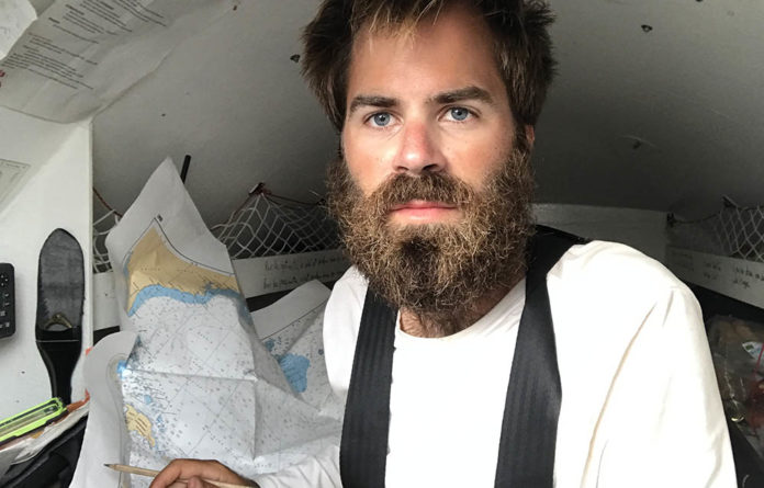 Seul en mer pendant 3 mois : le défi inspirant de Baptiste contre le gaspillage