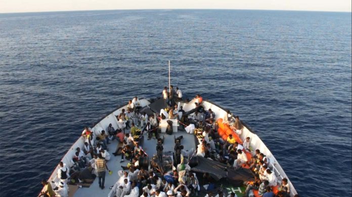 Aquarius : la réalité filmée à bord du fameux bateau