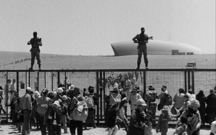 « La Particule humaine » : la solitude de l’humain face au déclin (Film)