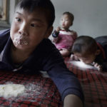 award-winning-chinese-photographer-vanished-lu-guang-china-xinjiang-5c04de043be6d__700