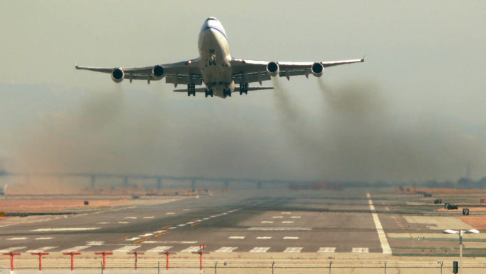 Explosion du nombre de vols. L’aviation aura-t-elle raison du climat ?