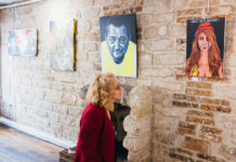 Paris : les gilets jaunes mis à l’honneur par des artistes