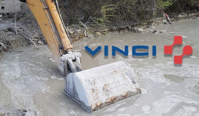 Le géant Vinci accusé d’avoir largué du béton dans la Seine