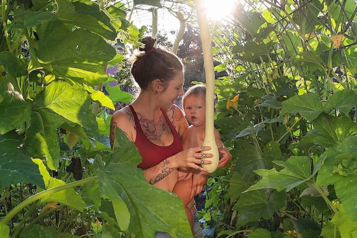 « Cultiver votre propre nourriture fait de vous des rebelles » Amber Allen, jardinière urbaine