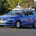 1005px-Hands-free_Driving