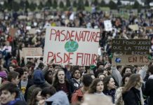 Accord de Grenoble : des étudiants poussent l’enseignement supérieur à agir pour la planète.