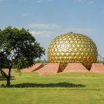 800px-The_Matrimandir_in_Auroville,_Tamil_Nadu,_India