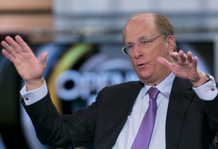 Lumière sur BlackRock, ces financiers qui possèdent le monde