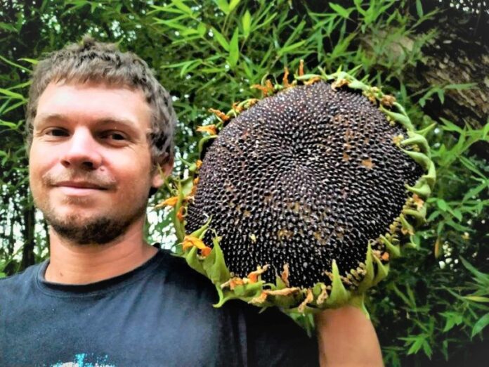 « La ferme aux mille couleurs » : l’histoire d’un agriculteur écolo