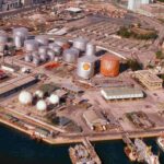 725px-HK_Shell_depot