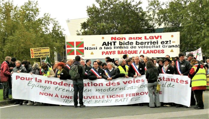 Ligne Bordeaux-Toulouse : un collectif dénonce les dégâts écologiques