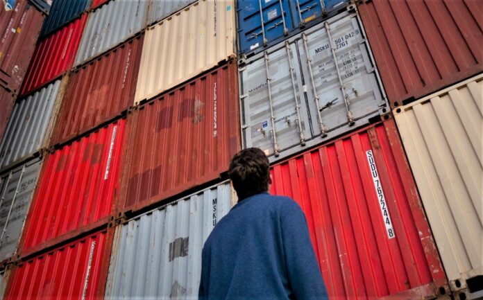 La mondialisation est en crise : relocaliser devient urgent