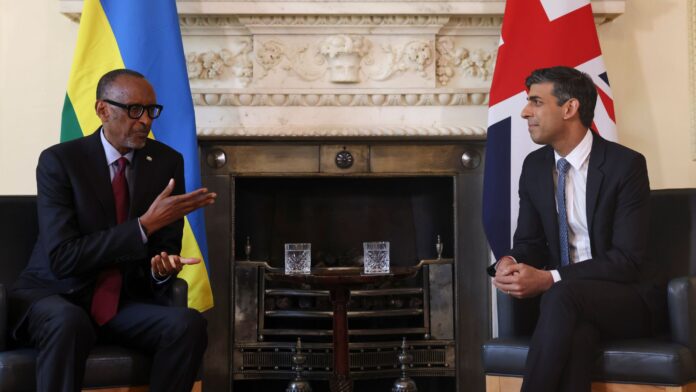 Stop the boats : l’horreur des migrants anglais sous-traités au Rwanda