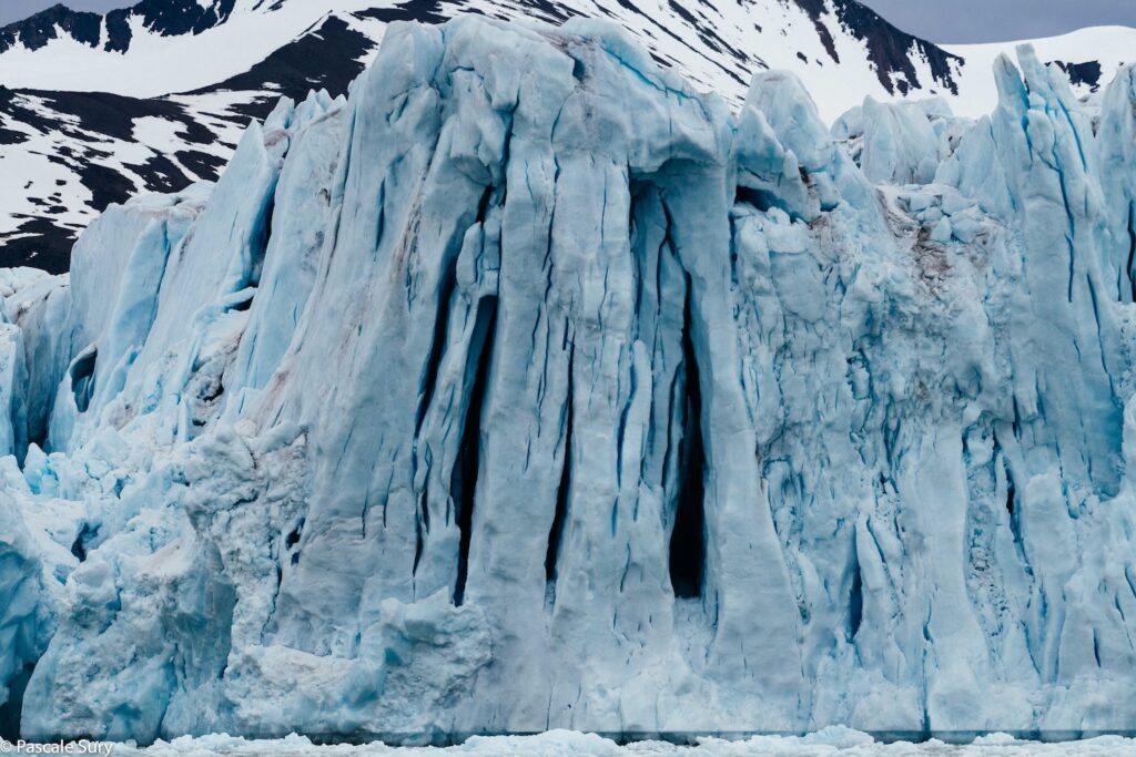 Le glacier Monaco au Spitzberg sur l'archipel du Svalbard, situé au nord de la Norvège. Photographie: Pascale Sury