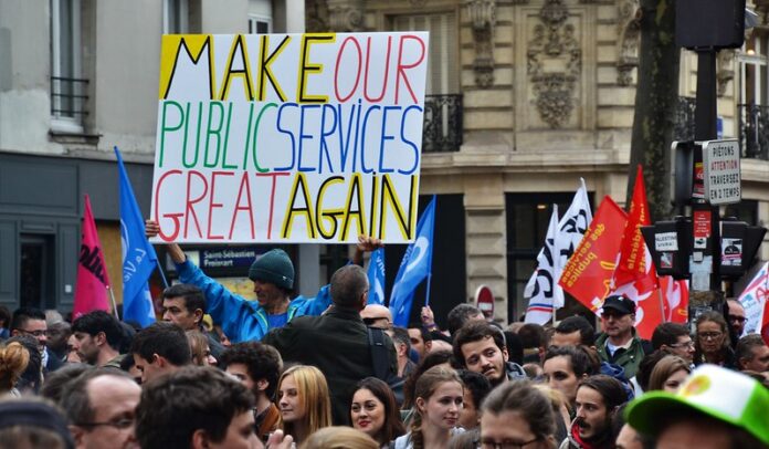 Pourquoi tant de haine envers les fonctionnaires ? Pourquoi tant de haine envers les fonctionnaires ?