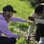 Contre la déscolarisation, Frédérick ouvre 29 écoles écolos