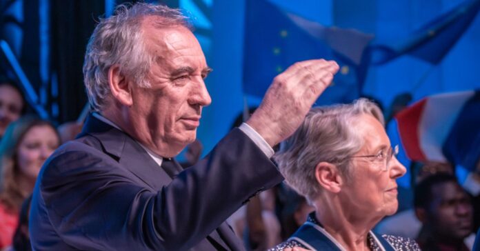 Austérité, jours fériés, santé… : Bayrou lance le bulldozer social Austérité, jours fériés, santé... : Bayrou lance le bulldozer social