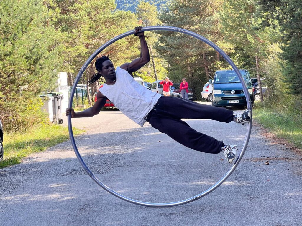 Avec toutes autorisations - Serigons terres vivantes 