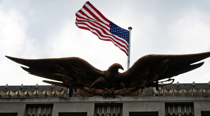 Budget, climat, impérialisme américain : les 10 actus à ne pas manquer cette semaine