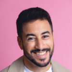 Poil à gratter du paysage audiovisuel actuel, Akim Omiri n&rsquo;hésite pas à défendre les valeurs en lesquelles il croit ©Raphaël Liot