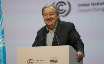 Objectifs de développement durable : 10 ans de promesses et d’illusions Objectifs de développement durable : 10 ans de promesses et d'illusions