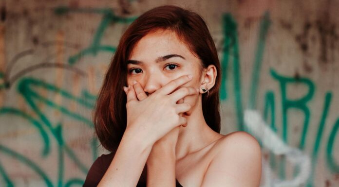 Neurodivergence : le coût invisible d’une adaptation contrainte Neurodivergence : le coût invisible d’une adaptation contrainte