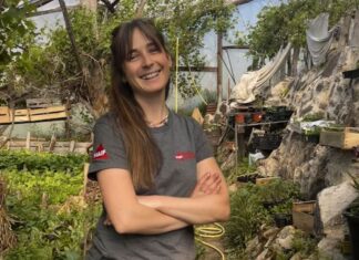 À vélo et en parapente, Pauline Plaçais part à la rencontre des fermes bio À vélo et en parapente, Pauline Plaçais part à la rencontre des fermes bio