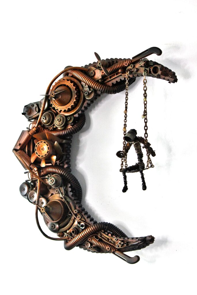 « Filament de Lune », une pièce constituée de déchets du quotidien... pleine de poésie ©Vortex Récupart