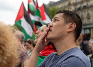 Action d’XR pour la Palestine : retour sur un épisode de violences policières Action d’XR pour la Palestine : retour sur un épisode de violences policières