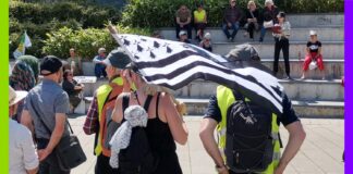 Bretagne : des centaines de personnes se mobilisent contre l’offensive minière En Bretagne, des centaines de personnes se mobilisent contre l’offensive minière