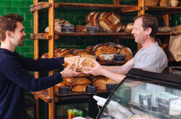 Levain et farine locale : Julien Poilâne renoue avec l’artisanat face au pain industriel Levain et farine locale : Julien Poilâne renoue avec l'artisanat face au pain industriel